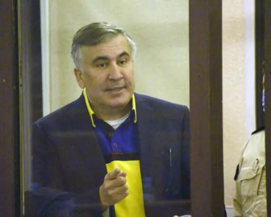 Саакашвили потребовал извинений от спикера парламента Грузии