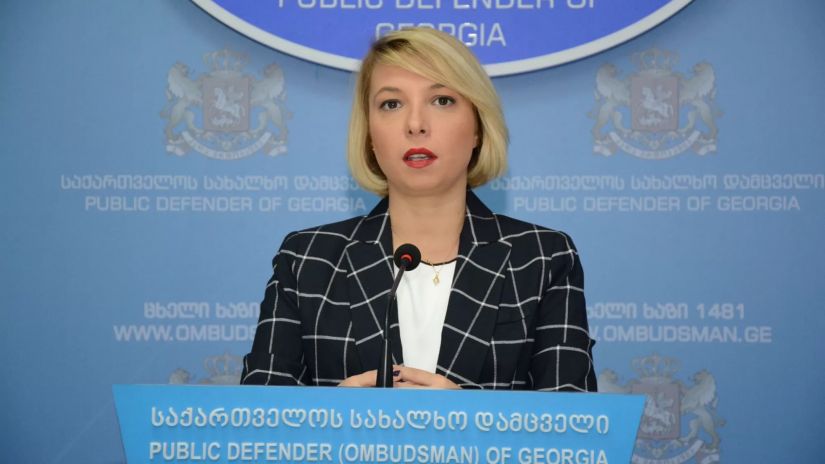 ლომჯარია აცხადებს, რომ გარდა გარდაცვლილებისა, არიან ჰოსპიტალიზებული პატიმრებიც