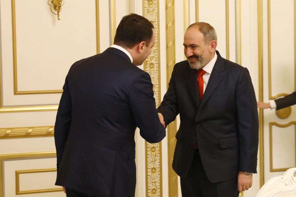 ირაკლი ღარიბაშვილი სომხეთის რესპუბლიკის პრემიერ-მინისტრს შეხვდა
