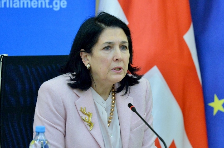 სალომე ზურაბიშვილი აცხადებს, რომ მისი სახელით ყალბი ინფორმაცია ვრცელდება