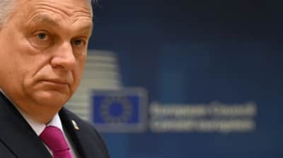 Орбан вступился за драконовский закон о "защите суверенитета"