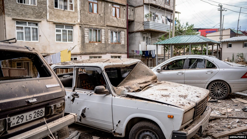 В Нагорном Карабахе не менее 200 погибших и более 400 раненых – офис омбудсмена