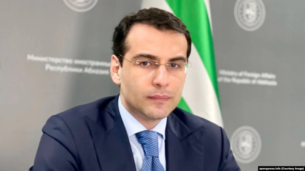 Инал Ардзинба вновь критикует агентства ООН и Фонд Бергхофа