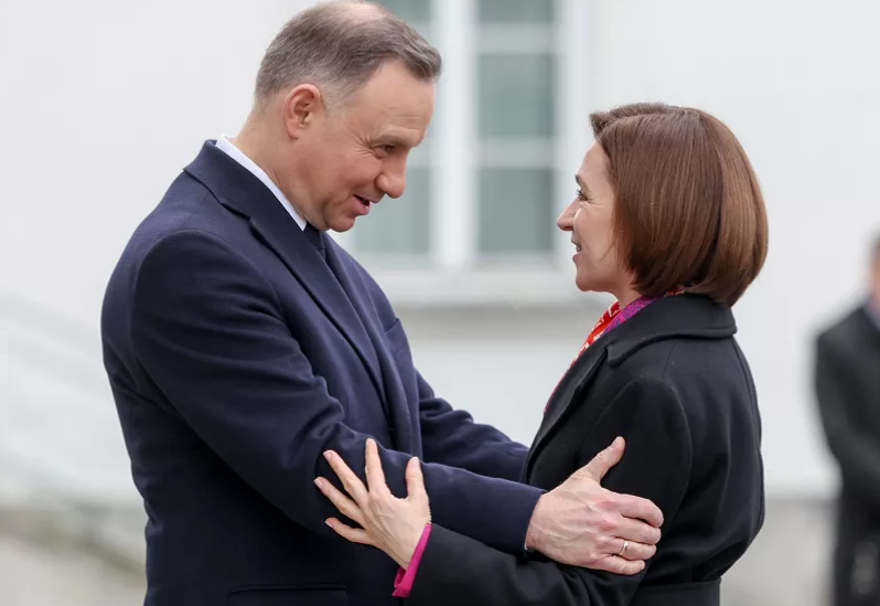 დუდა ვარშავაში სანდუს შეხვდა მოლდოვის უსაფრთხოებაზე სასაუბროდ