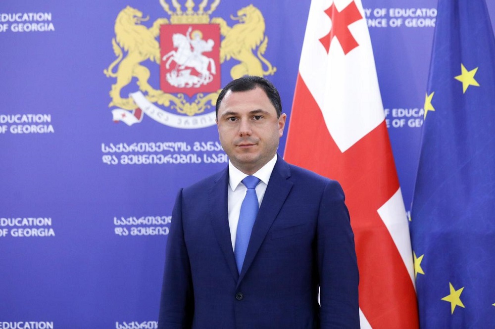 მინისტრი განმარტავს, როდიდან გაეზრდებათ ხელფასები მასწავლებლებს