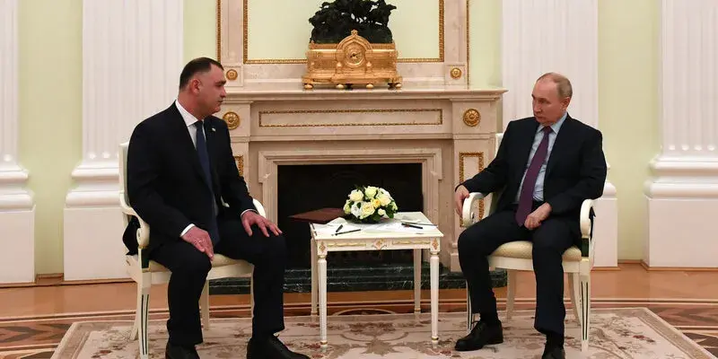 Президент РФ принял в Кремле «лидера» Цхинвали