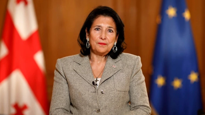 პრეზიდენტი: "საქართველო გადარჩება, გამოჩნდა ერთი წესიერი მოსამართლე, ერთი ღირსეული დიპლომატი და უამრავი უცნობი გმირი"