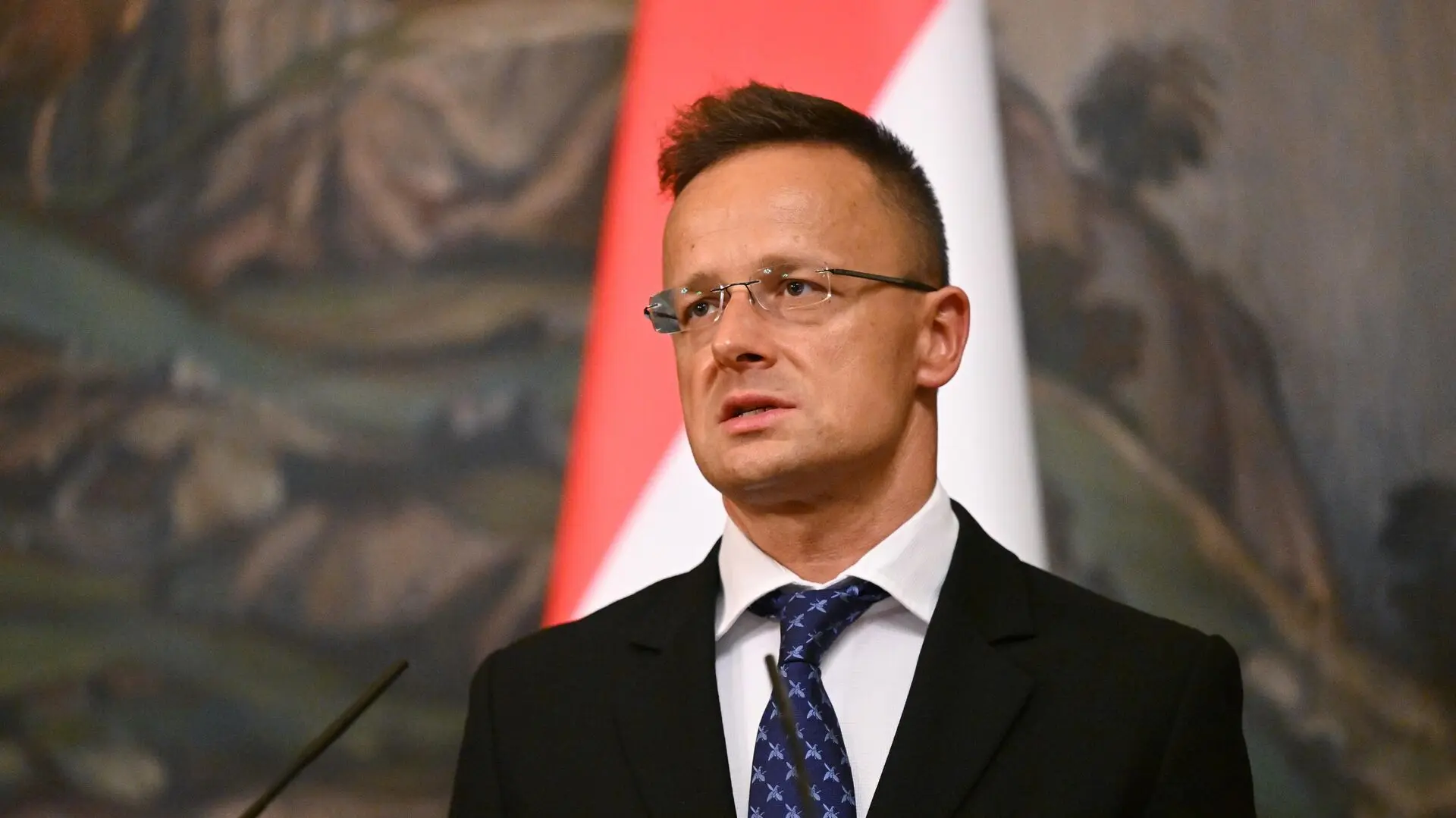 Глава МИД Венгрии: Поставки нефти из РФ в Венгрию приостановлены после атаки Украины на нефтепровод