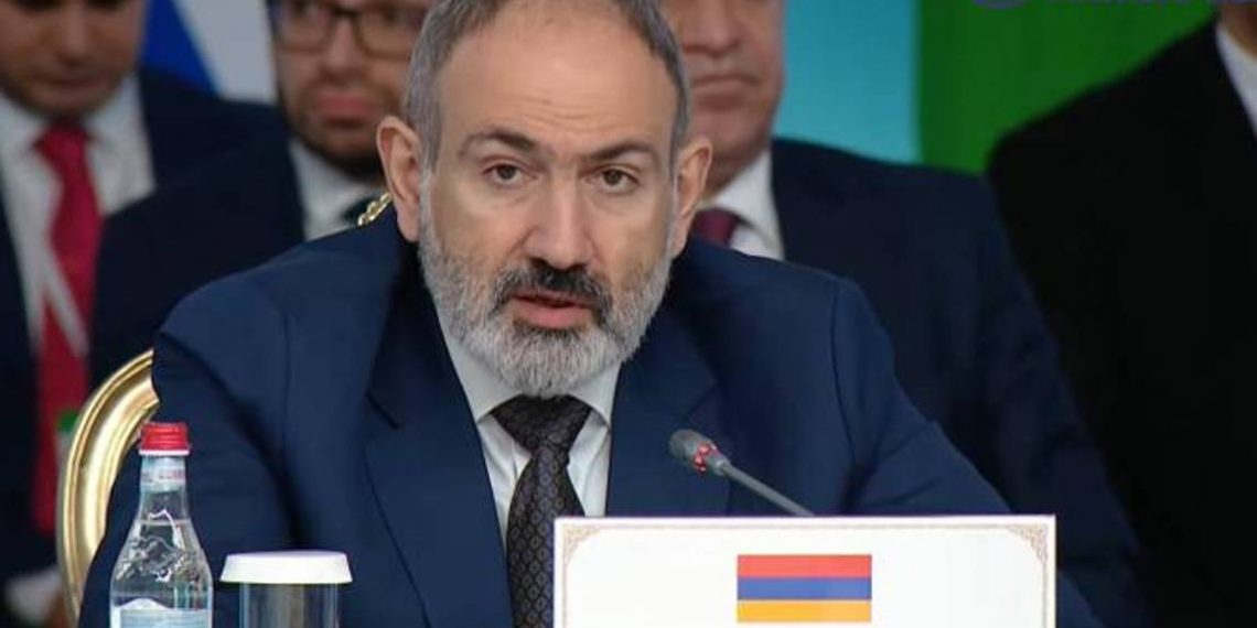 Вице-премьер РФ: Армении придется выбирать между ЕАЭС и ЕС