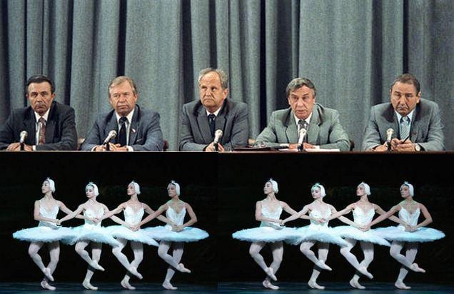Месяц, когда более 200 000 человек вышли на улицы Москвы не побоявшись танков
