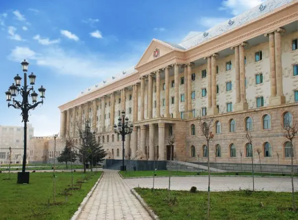 კანონში დაგეგმილი ცვლილებებით, სასამართლოს შენობაში, დარბაზსა და ეზოში ფოტო-ვიდეო გადაღება და ტრანსლაცია დაუშვებელი იქნება