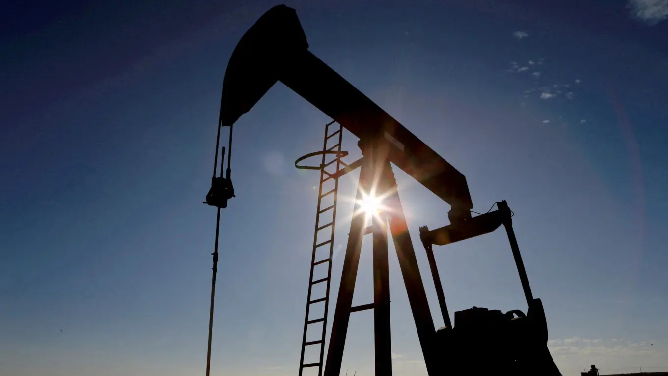 Индия начала закупать американскую нефть вместо российской после угроз Трампа