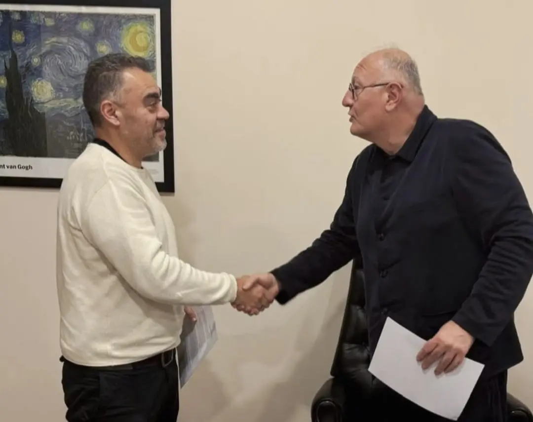 დიმიტრი აბდუშელიშვილმა ფრანგ სპეციალისტთან გააფორმა შეთანხმება "ცურვის ეროვნული ცენტრისა" და სხვა მასშტაბური პროექტების შესახებ