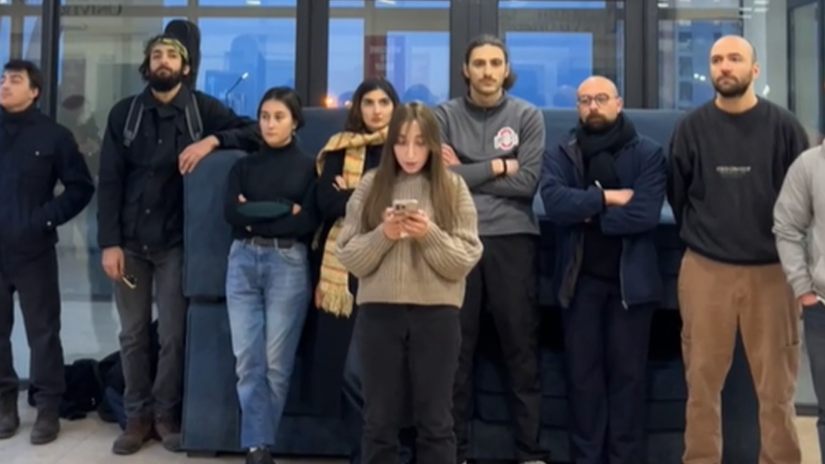 "მაისის სტუდენტურმა მოძრაობამ" თსუ-ის საგამოცდო ცენტრი დაიკავა [ვიდეო]