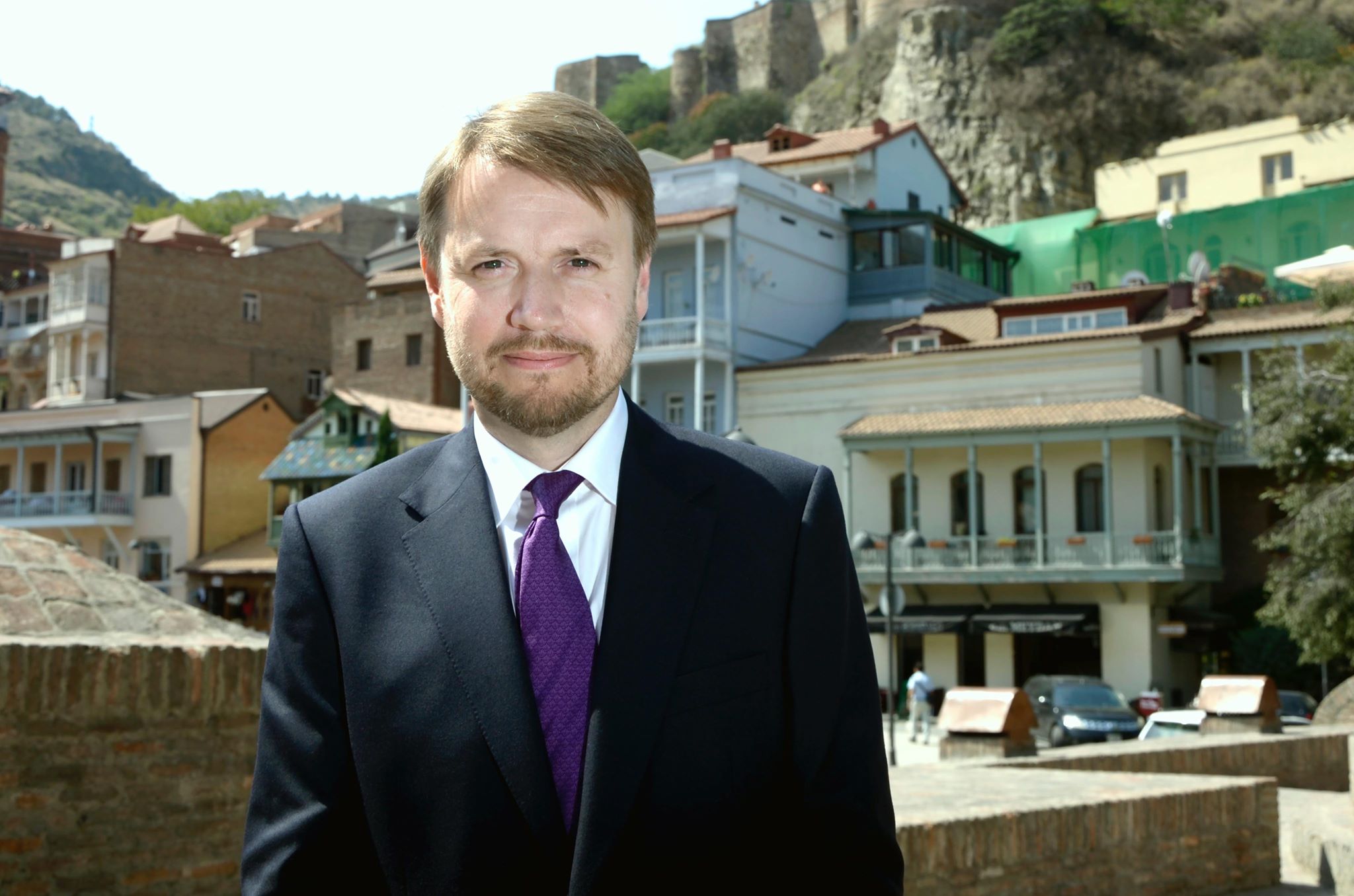 ბრიტანეთის ელჩი: „ანაკლიის პროექტი ამბიციური გამოწვევის პასუხია“