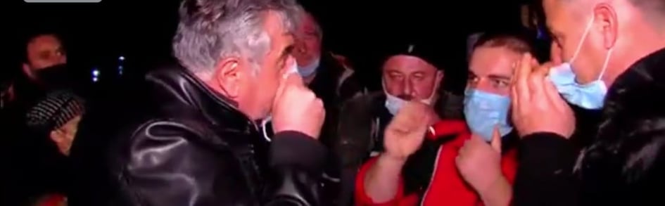ადგილობრივების ცნობით, ბუკნარში რელიგიურ ნიადაგზე დაპირისპირება მოხდა