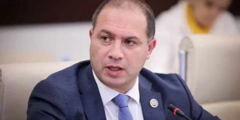 Министр образования "Мечты": в наших государственных вузах больше не будет иностранных студентов