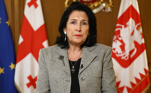 პრეზიდენტის ადმინისტრაცია: მნიშვნელოვანია, გაუქმდეს ეროვნული ბანკის მიერ მიღებული ,,რუსული გადაწყვეტილება“