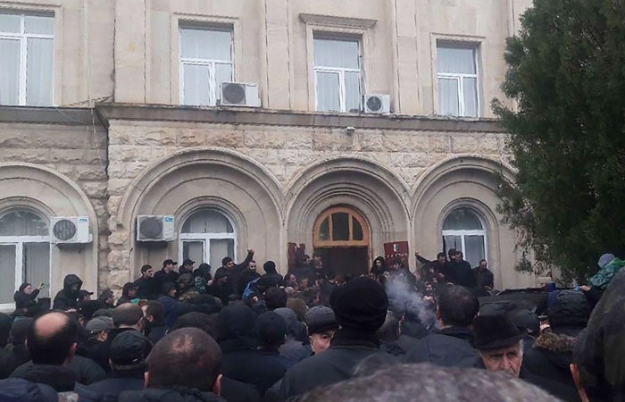 აფხაზური მედიის ცნობით, სოხუმში სროლის ხმა ისმოდა
