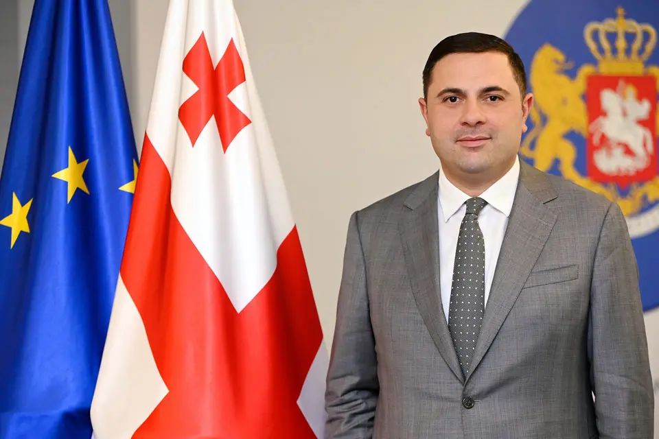 ეკონომიკის მინისტრის ყოფილი მოადგილე რომეო მიქაუტაძე დააკავეს
