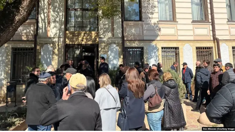 В Абхазии Верховный суд снова отложил рассмотрение дела оппозиционера Кварчия