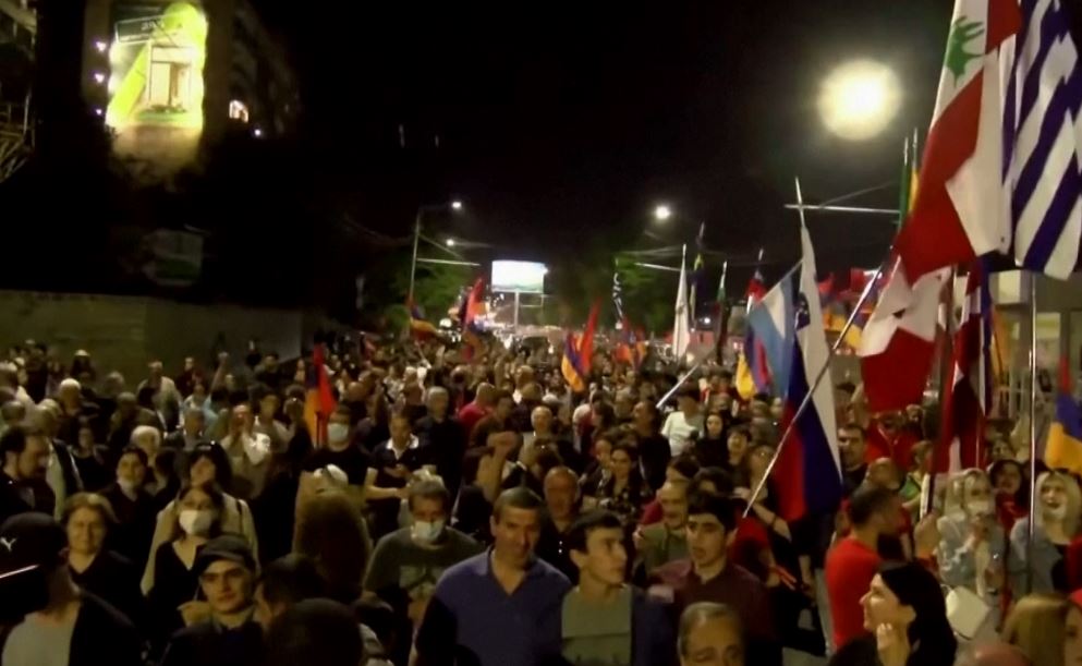 ბაიდენის მიერ სომეხთა გენოციდის აღიარებას ერევნის ქუჩებში ზეიმი მოჰყვა