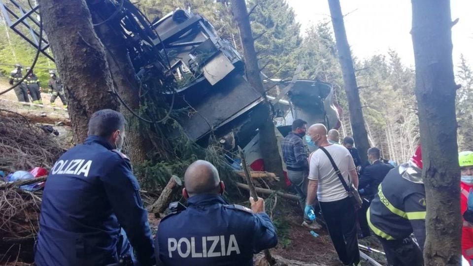 At least 14 killed as Italian cable car plunges into woodland