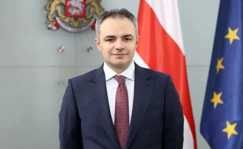 ალექსანდრე წულაძე განათლების მინისტრის თანამდებობიდან გადადგა