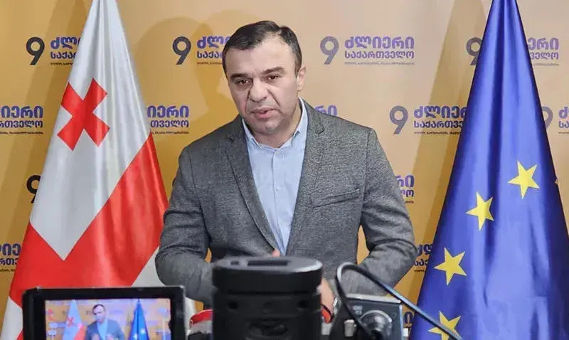 ლევან სამუშია: რეჟიმი აგონიაშია, ჩვენს ლიდერებს არაფრის ეშინიათ!