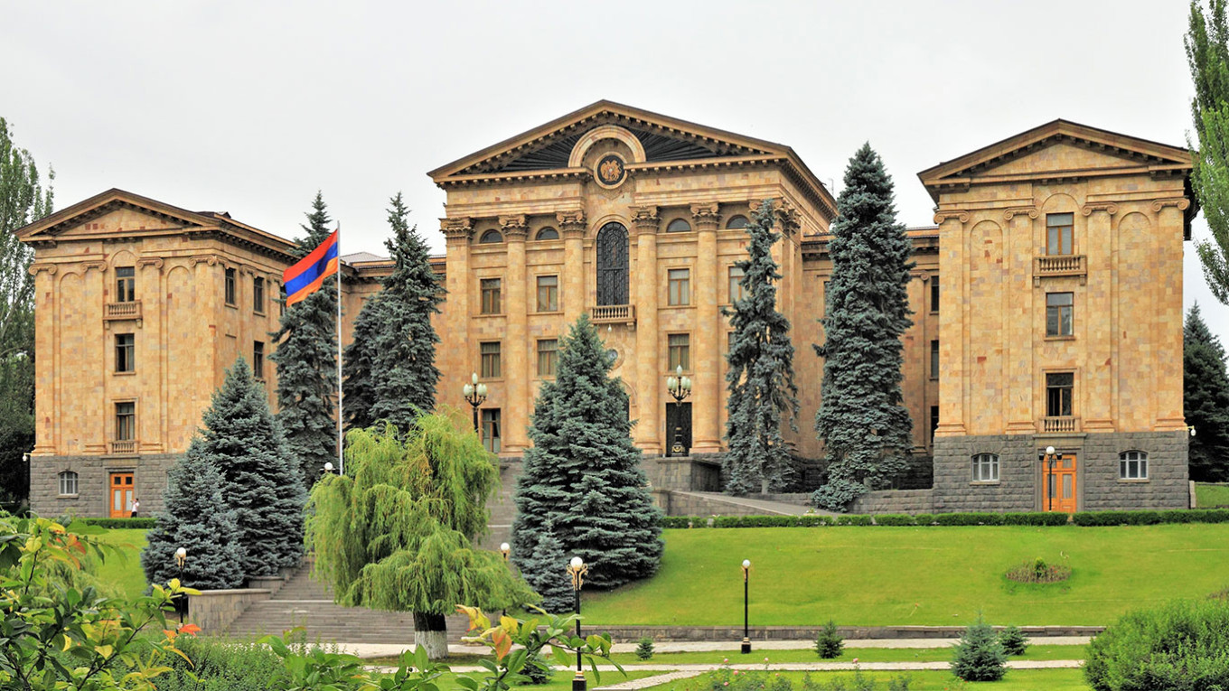 პუტინის დაკავებისთვის მზადმყოფი ქვეყნების რიცხვს სომხეთიც შეუერთდა