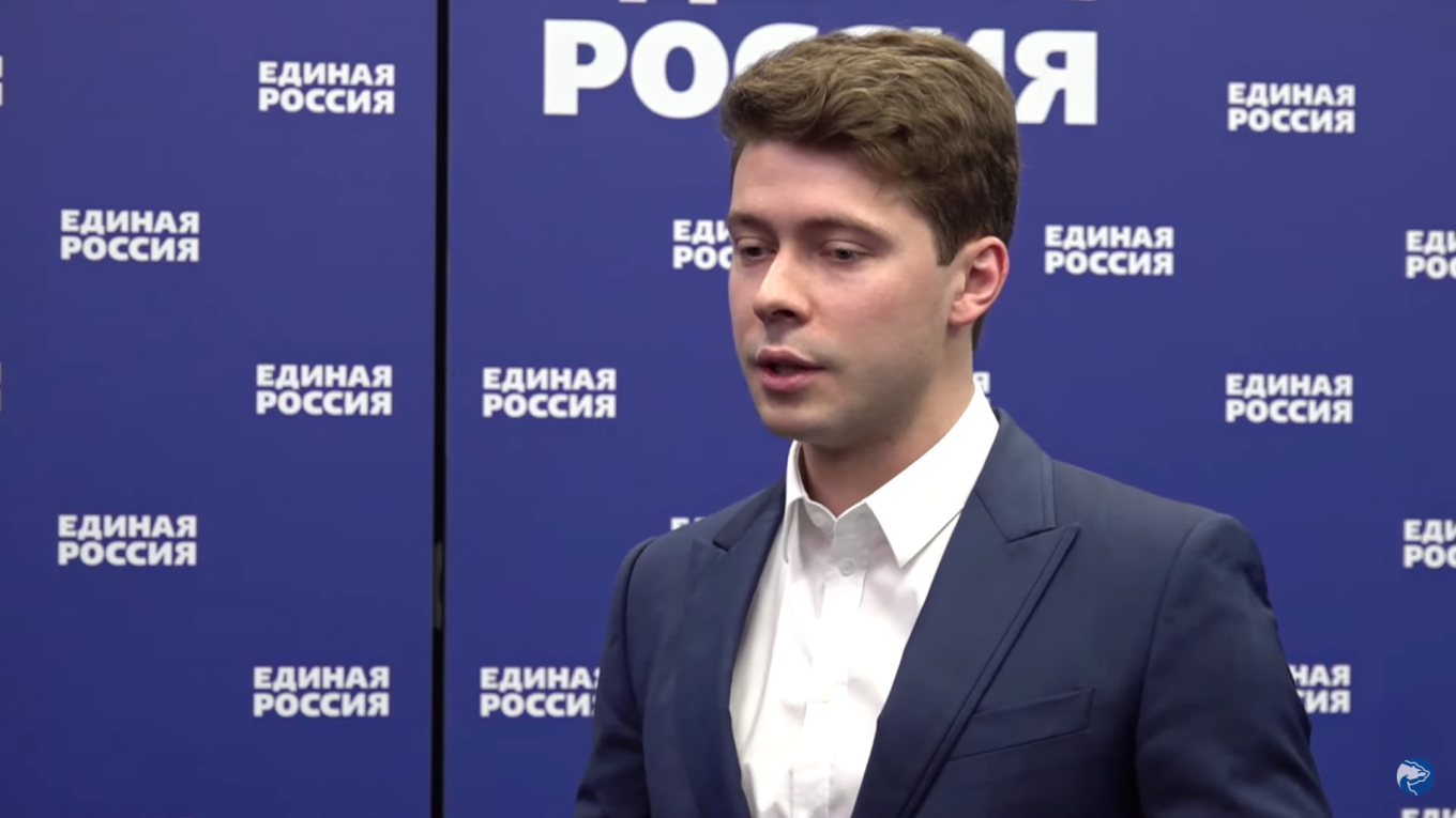 ЕС ввел санкции против сына Медведева, членов ЦИК и "православных" телеканалов