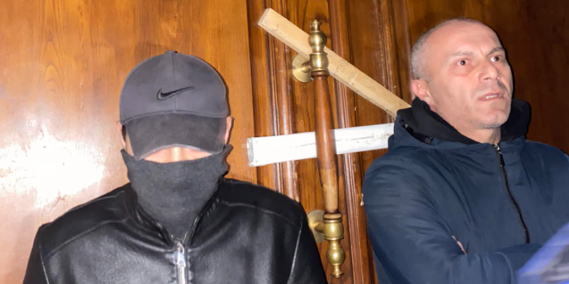 Против протестующих студентов в здании ТГУ была применена сила