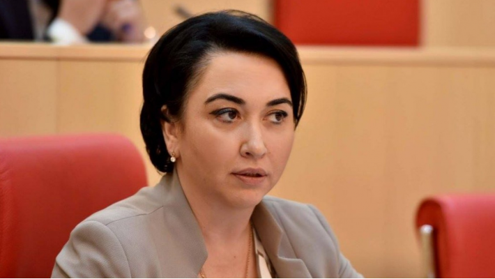 ოპოზიციის შემდეგ პარლამენტში ერთმანეთს ბესელია და ყაველაშვილი დაუპირისპირდნენ