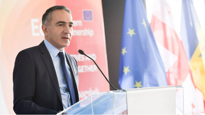 საპენსიო ასაკის პედაგოგებს გარკვეულ პირობებს სთავაზობენ