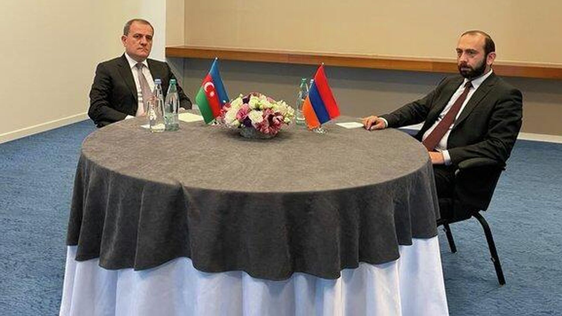 სომხეთისა და აზერბაიჯანის საგარეო მინისტრები ერთმანეთს ვაშინგტონში შეხვდებიან