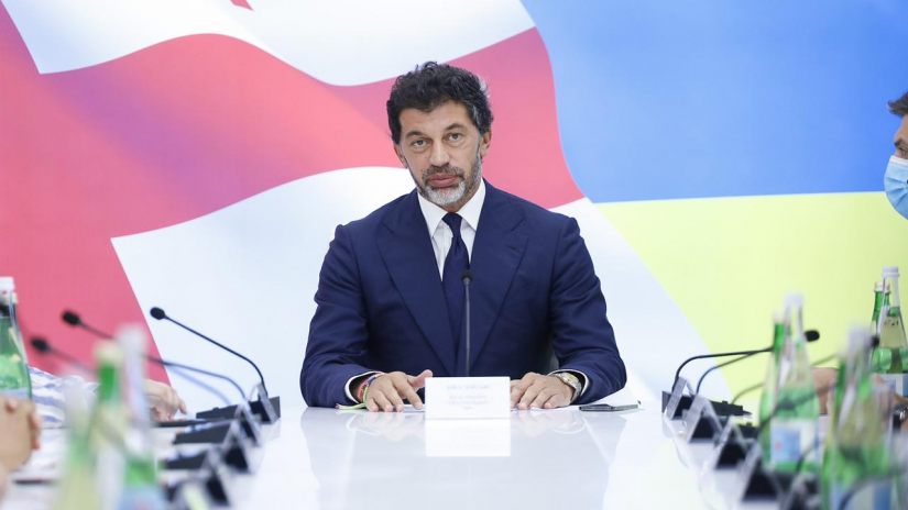 კალაძე: "საახალწლო სლოგანში არ იყო ჩადებული არავითარი პოლიტიკური გზავნილი"