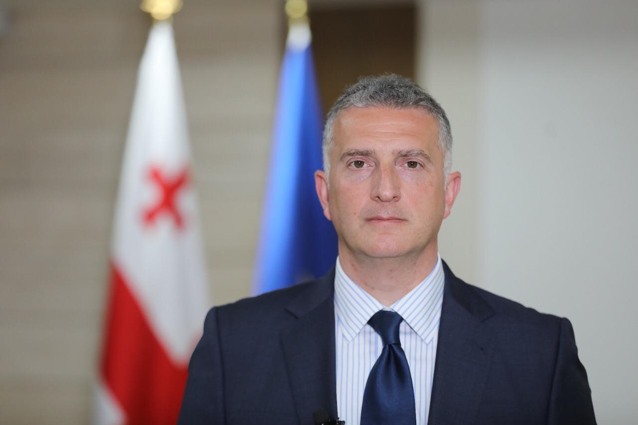 მინისტრთა კაბინეტი პრეზიდენტსა და მთავრობას შორის უფლებამოსილებების გამიჯნვის საკითხზე საკონსტიტუციო სასამართლოს მიმართავს