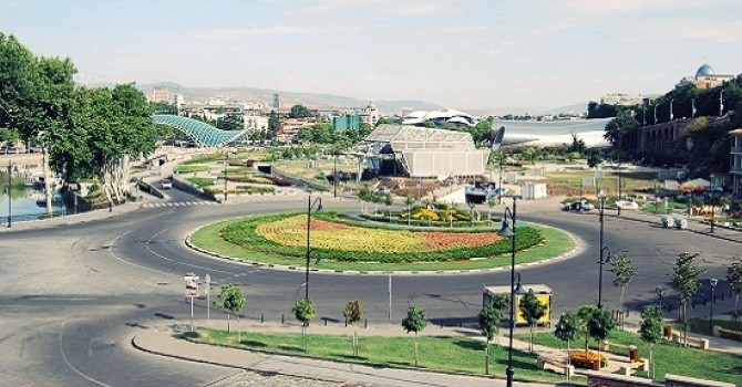 ევროპის მოედანზე ავტოტრანსპორტით მოძრაობა დროებით აიკრძალება