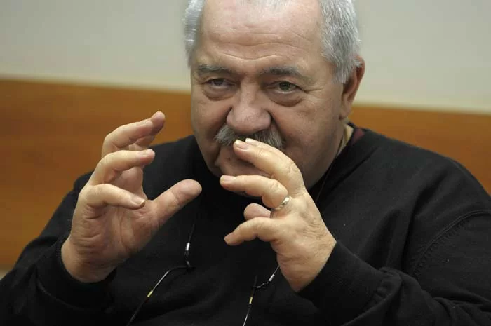 Роберт Стуруа пожаловался на одиночество в праздники: «Никто меня не зовет»