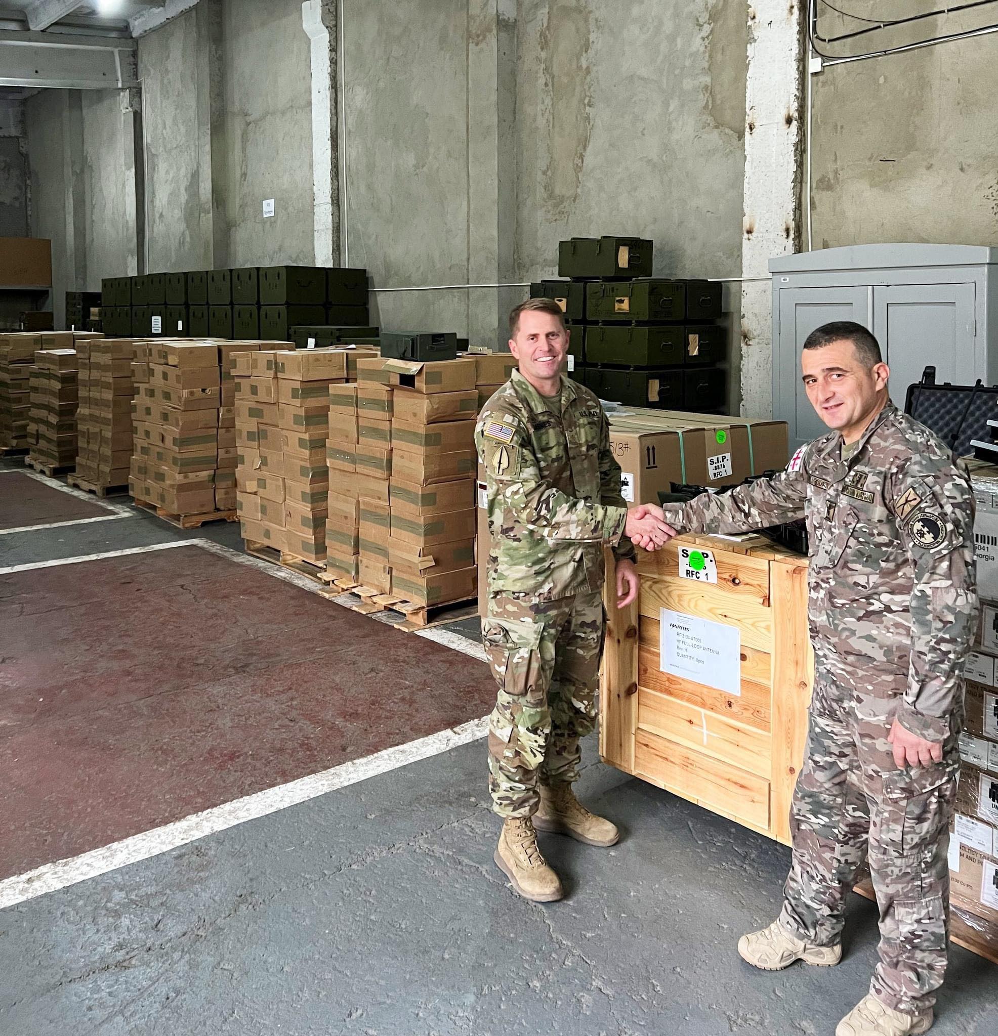 US Embassy hands over military equipment to Defence Forces