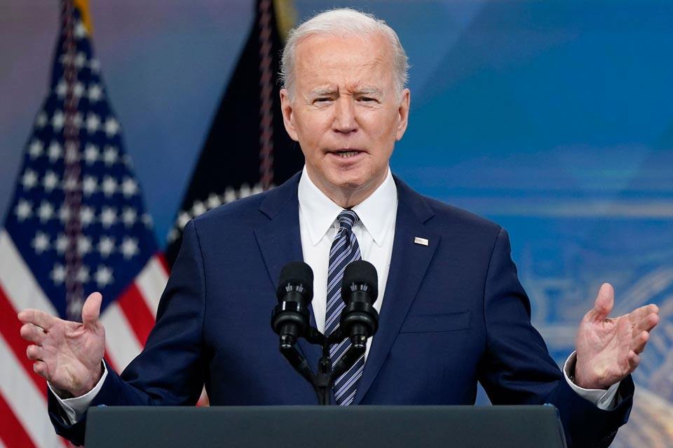 Biden speaks with top US allies on Ukraine support