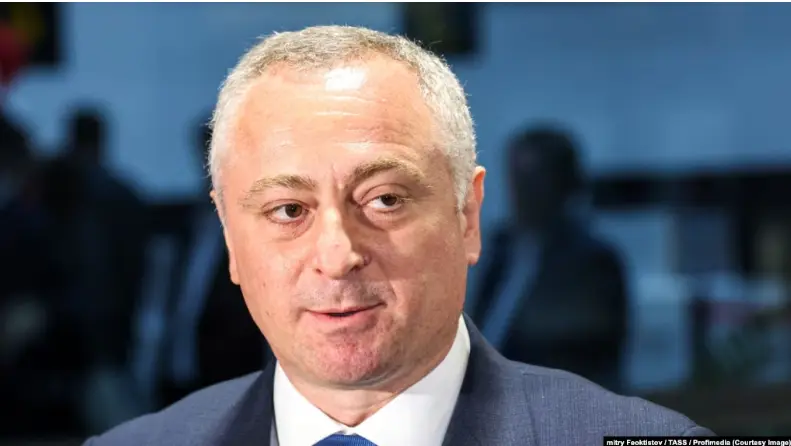 Гунба попросит Москву возобновить выдачу паспортов в Абхазии