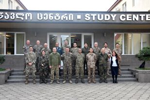 საქართველოში აკრედიტებული სამხედრო ატაშეები კადეტთა სამხედრო ლიცეუმს ეწვივნენ