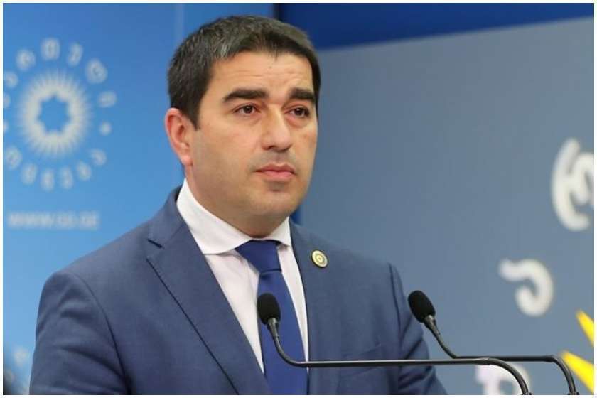 "9 მაისს ფაშიზმზე გამარჯვების დღე აღინიშნება ნატო-ს წევრ რუმინეთსა და ჰოლოკოსტით დაზარალებულ ისრაელში, ასე რომ, გაყოფა მთლად ასეც არ არის"