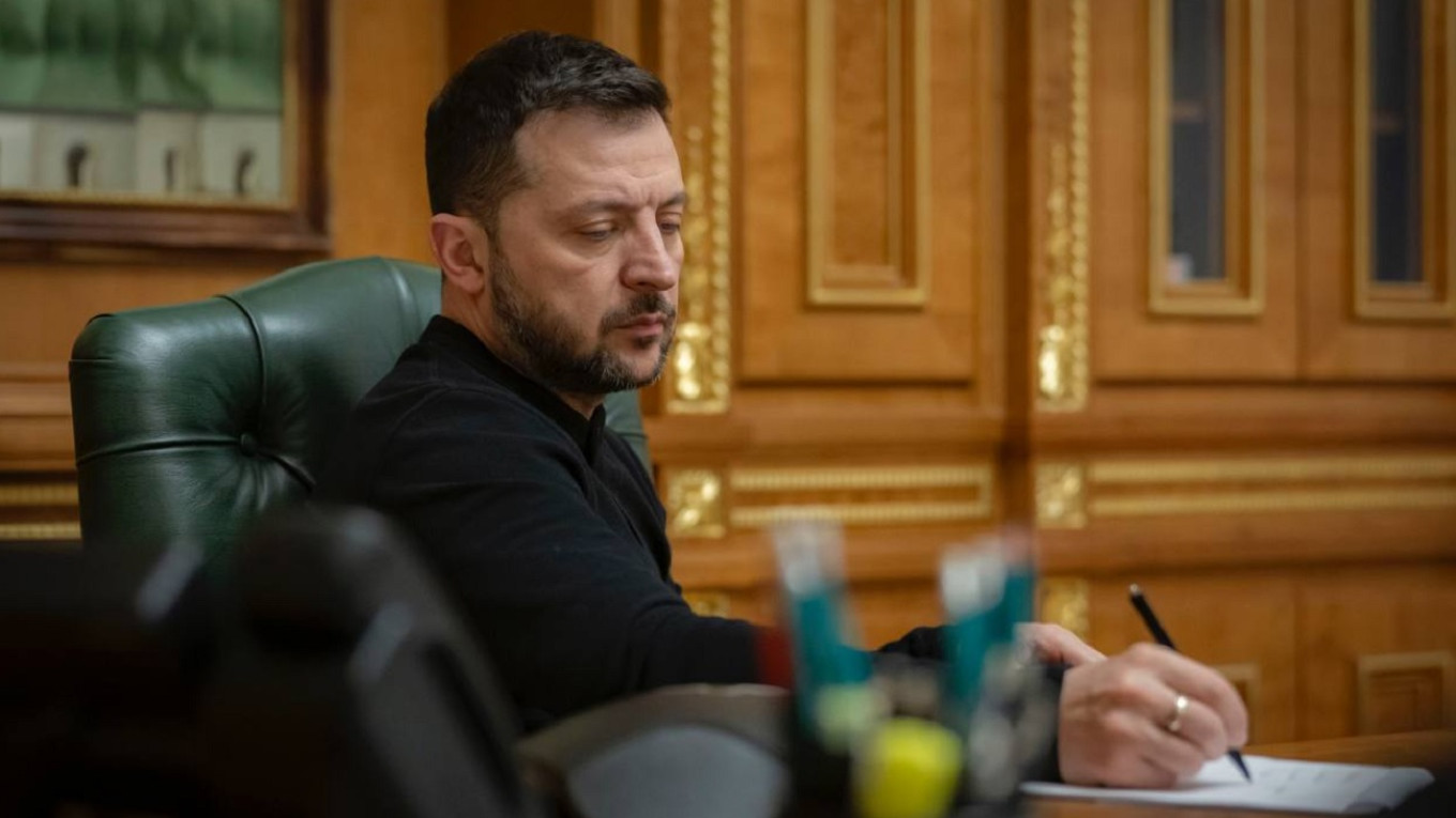 Зеленский заявил о готовности к компромиссу по утраченным территориям