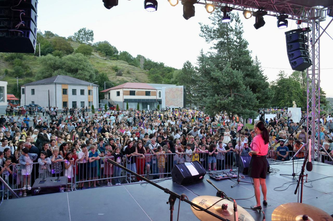 ადიგენში მთავრობის ადმინისტრაციის ორგანიზებით "მუსიკალური საღამო" გაიმართა.