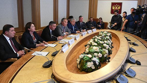 „პატრიოტთა ალიანსმა“ მოსკოვში პუტინი შეაქო და ქართული მხარე დაადანაშაულა