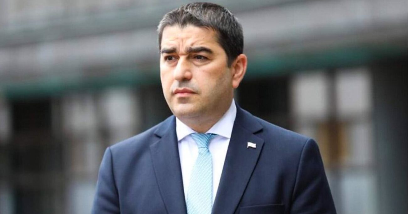 პაპუაშვილმა პარლამენტის აპარატში რეორგანიზაცია გამოაცხადა