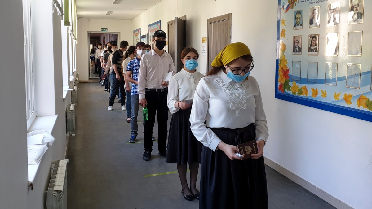 გოგონას, რომელიც დაღესტანში პუტინის ომის წინააღმდეგ გამოვიდა, ბოდიში მოახდევინეს