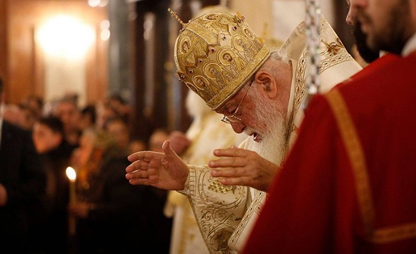 ილია მეორე: "რთულ დროს ვცხოვრობთ, მაგრამ ღვთის ძალით ყველაფერი დაინგრევა"